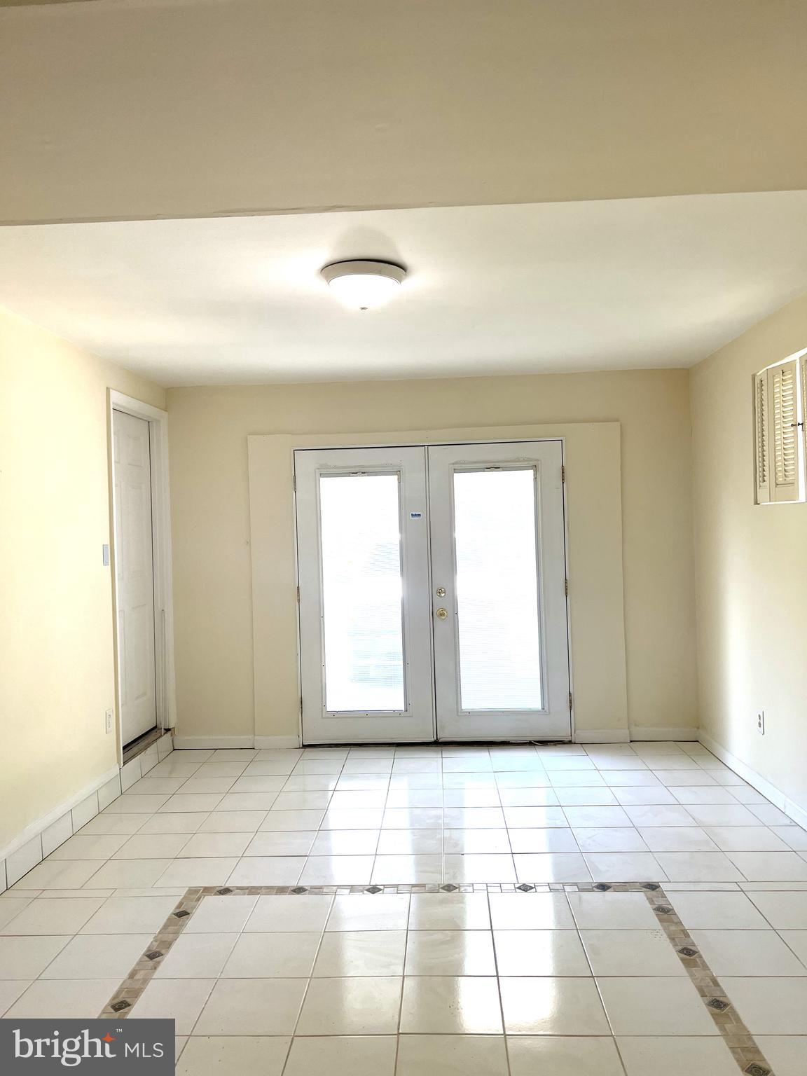 BROOKFIELD - Residential Lease