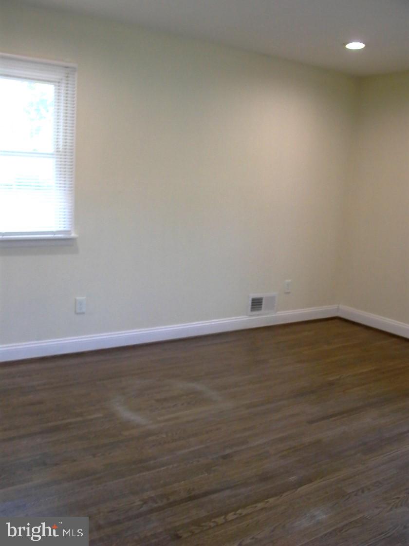 BROOKFIELD - Residential Lease