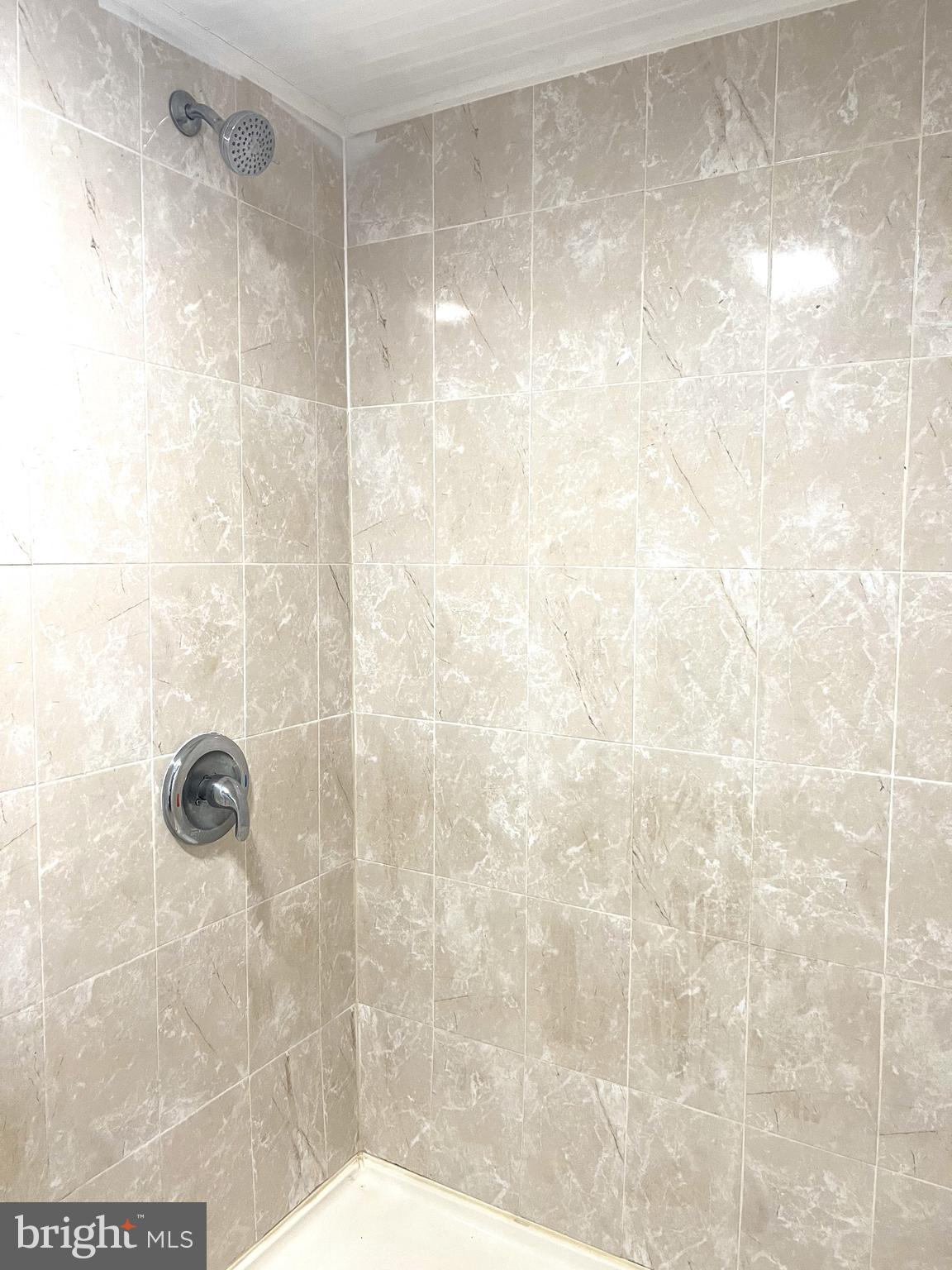 BROOKFIELD - Residential Lease