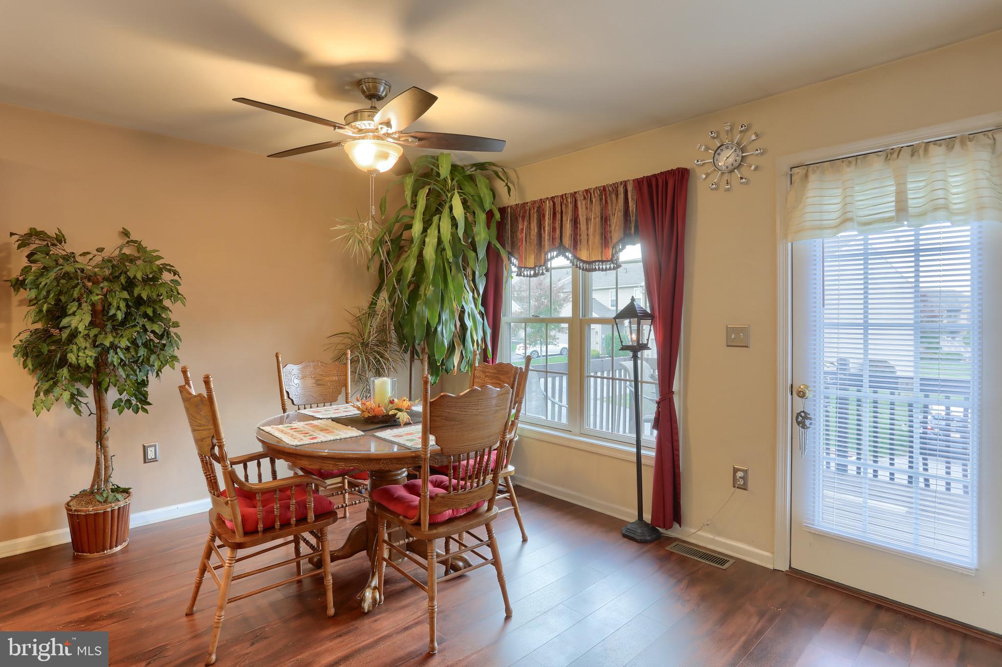 WOODRIDGE - Residential