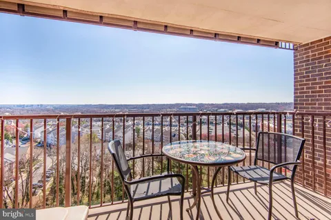 250 S Reynolds Street Unit 1001, Alexandria, VA 22304 - MLS#: VAAX2052568