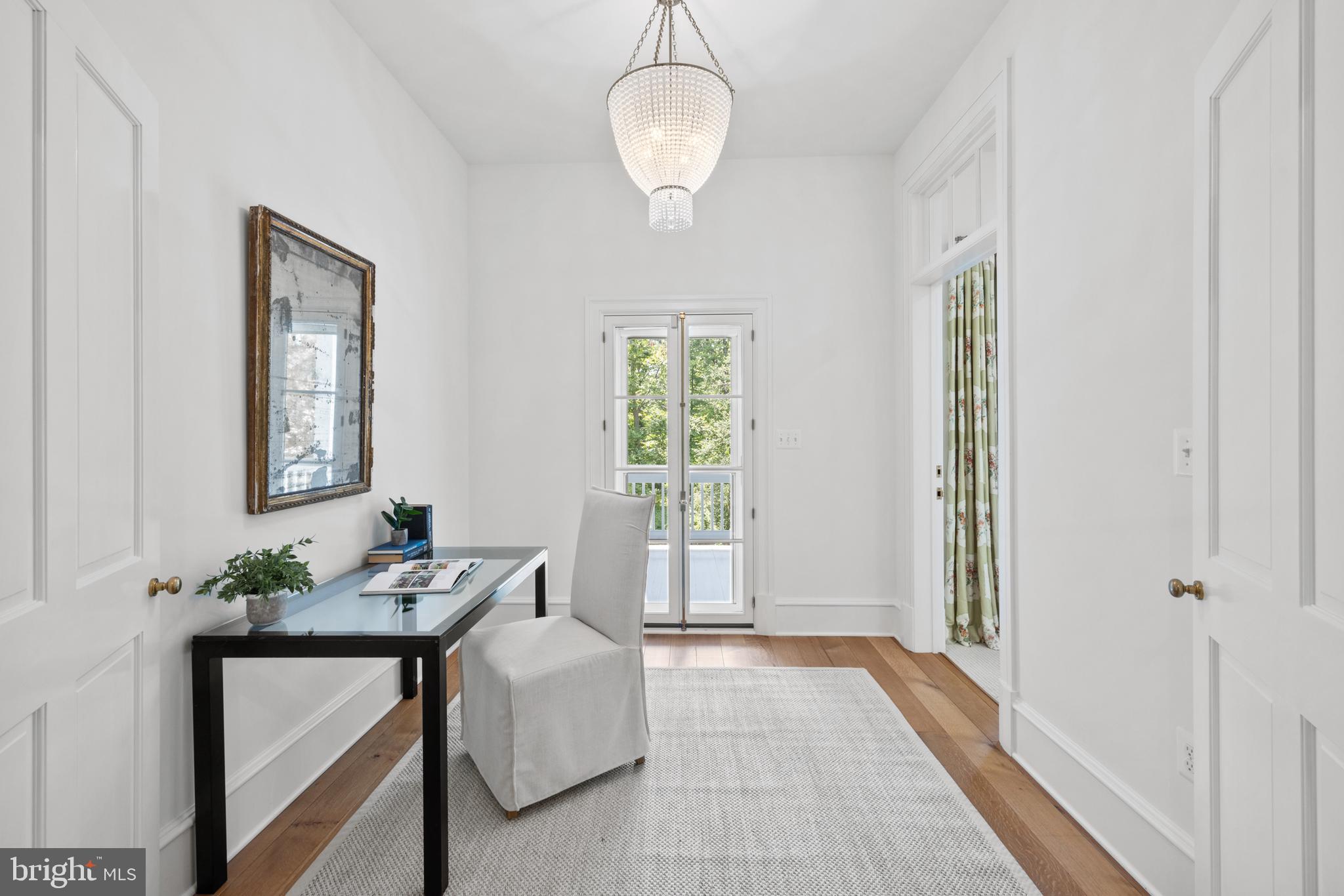 WELLINGTON - Residential