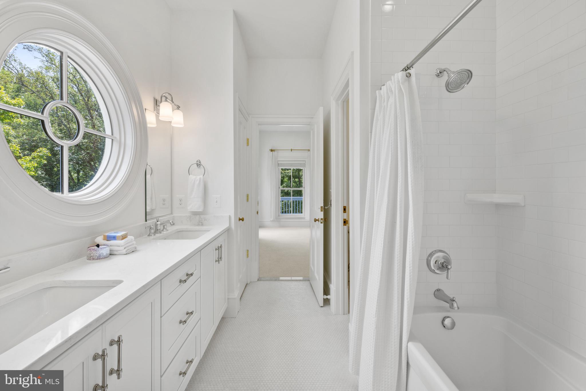 WELLINGTON - Residential