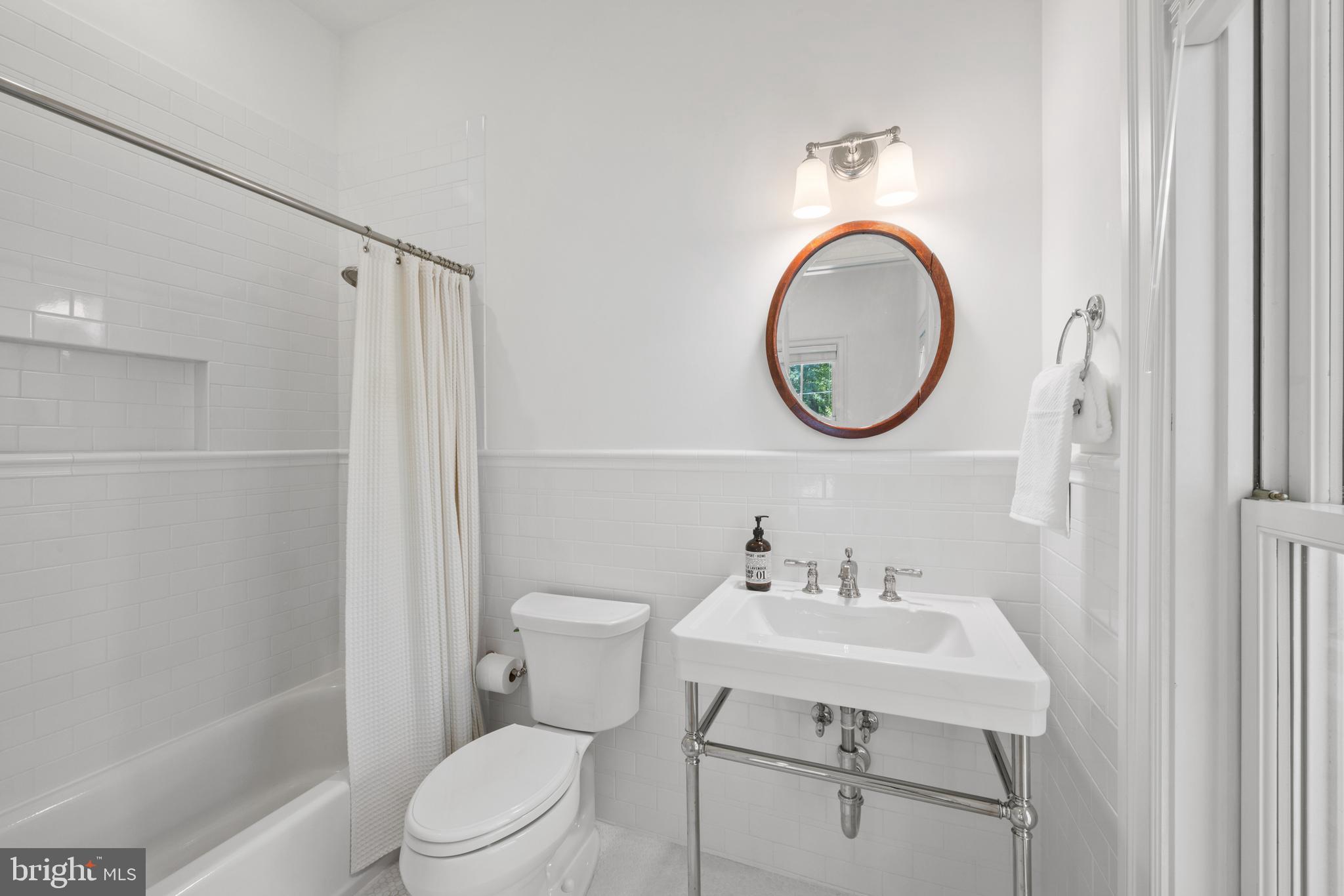 WELLINGTON - Residential