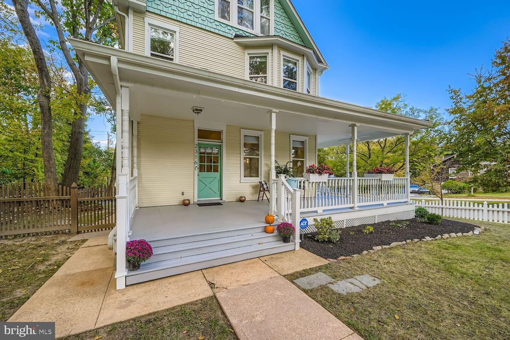 Photo of 2316 Erdman Avenue, BALTIMORE, MD 21213 (MLS # MDBA2186824)