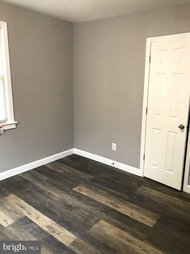 GLENMONT VILLAGE - Residential