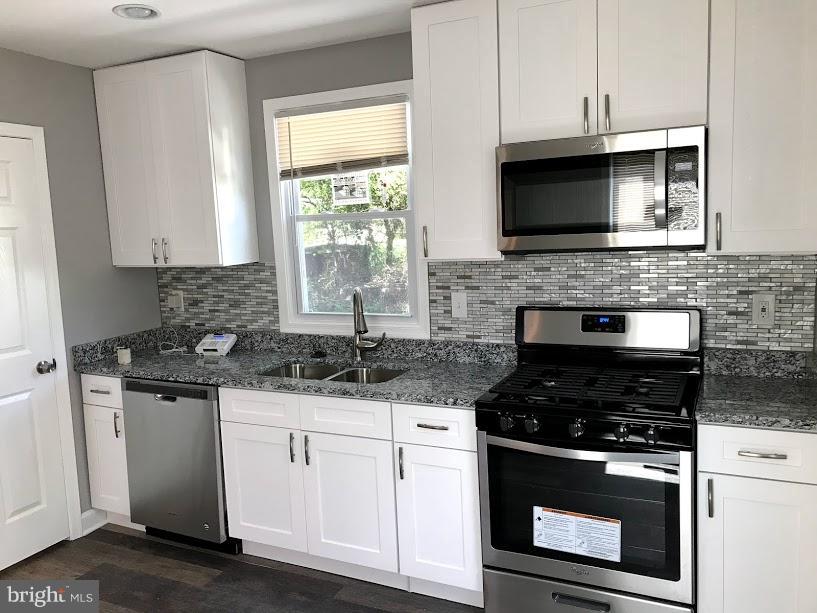 GLENMONT VILLAGE - Residential