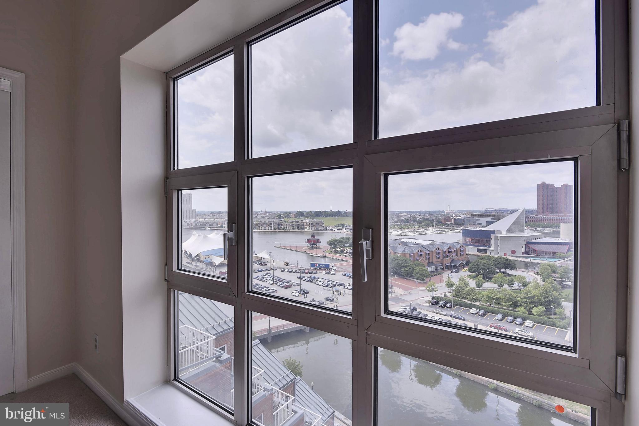 HARBOR EAST - Residential