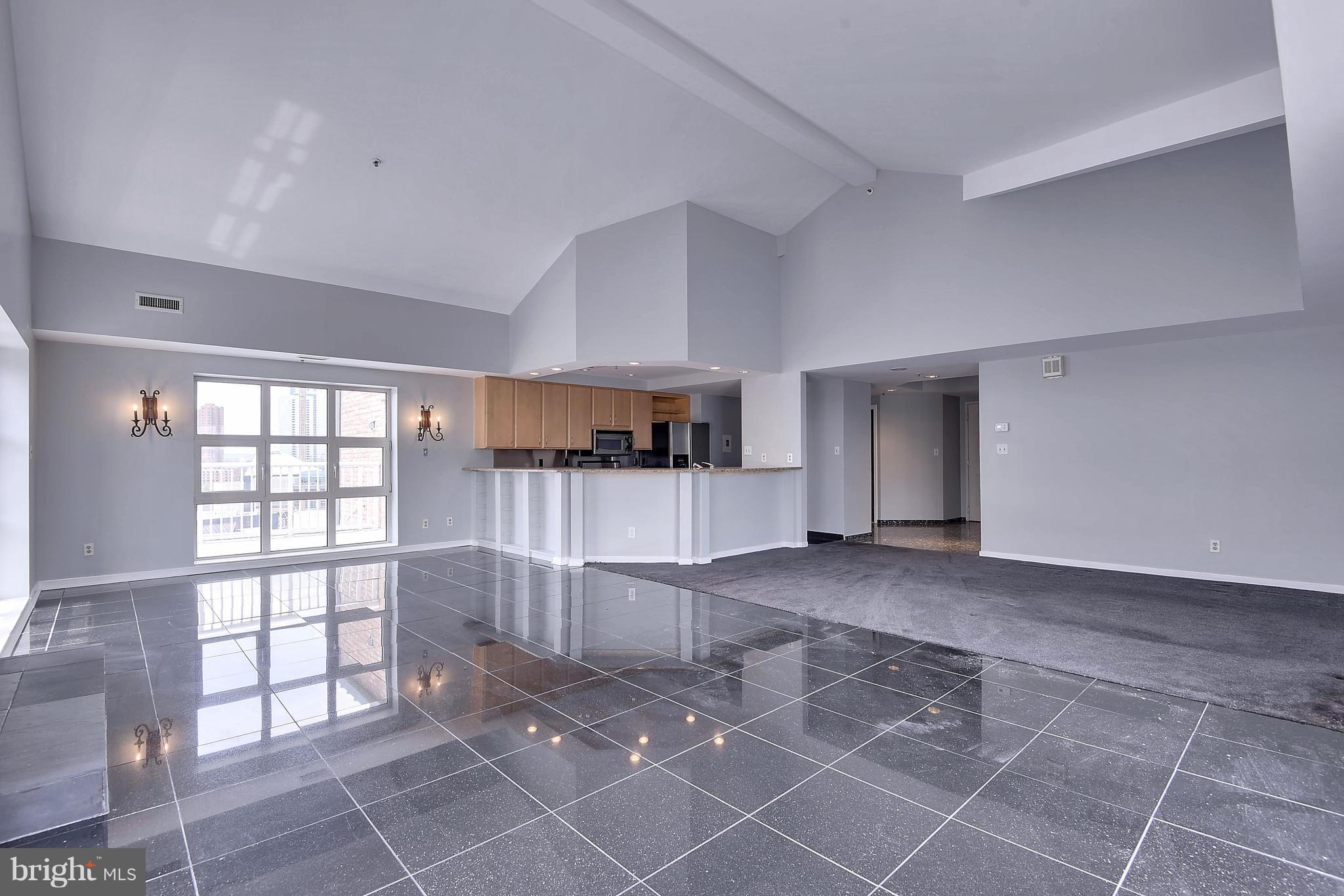 HARBOR EAST - Residential