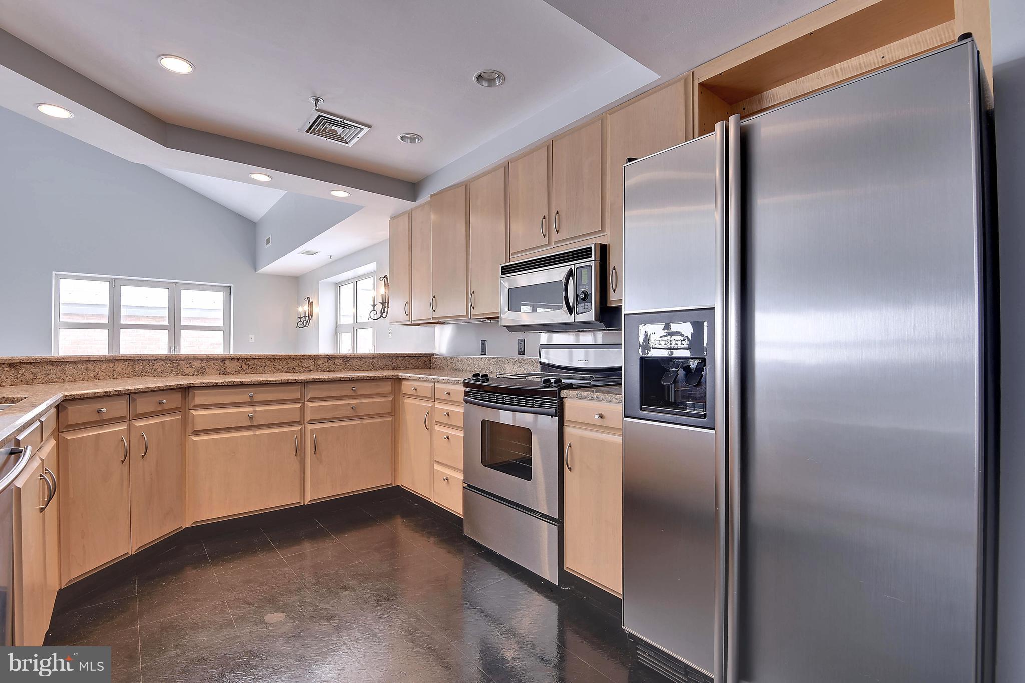 HARBOR EAST - Residential