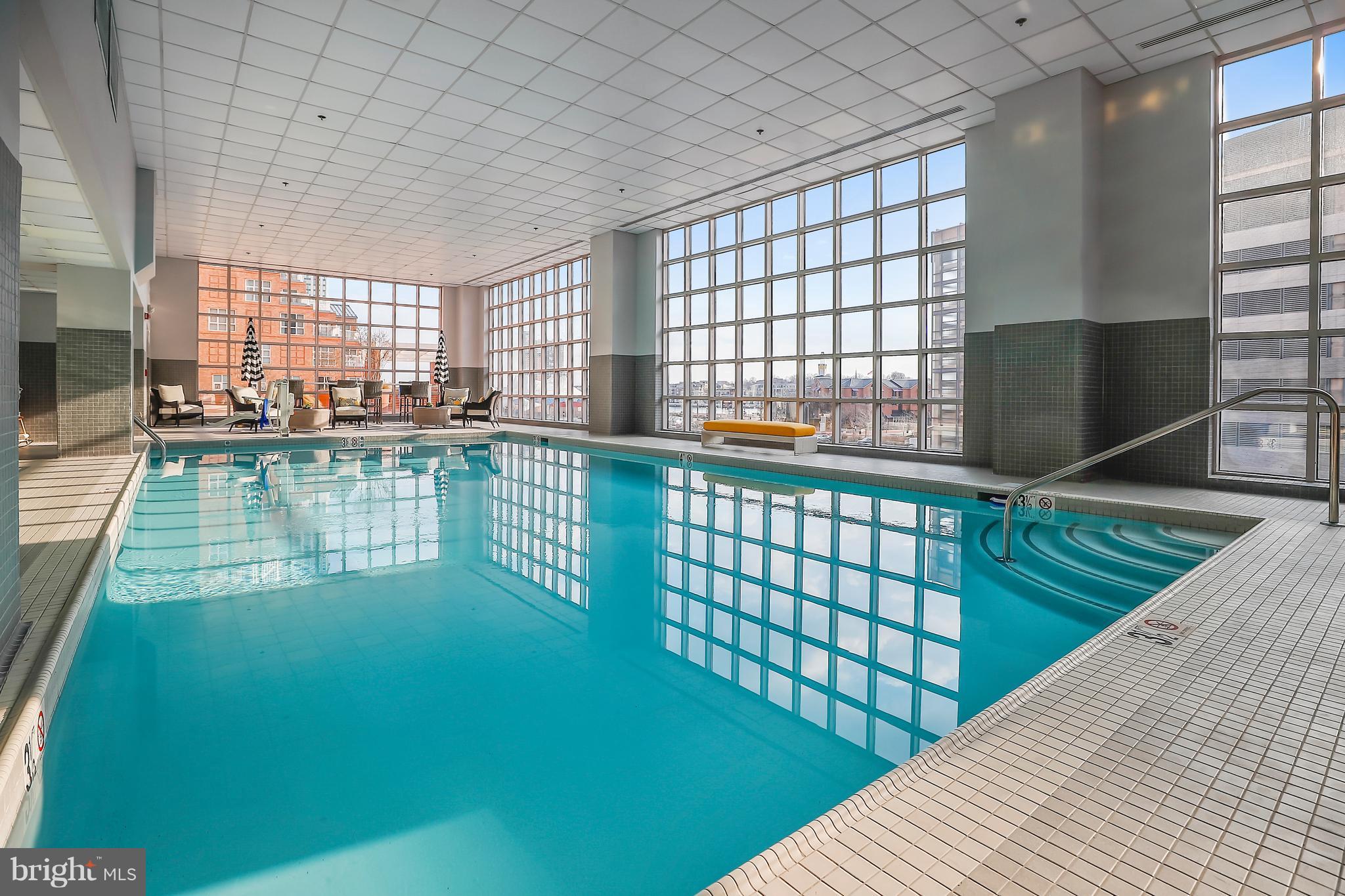 HARBOR EAST - Residential