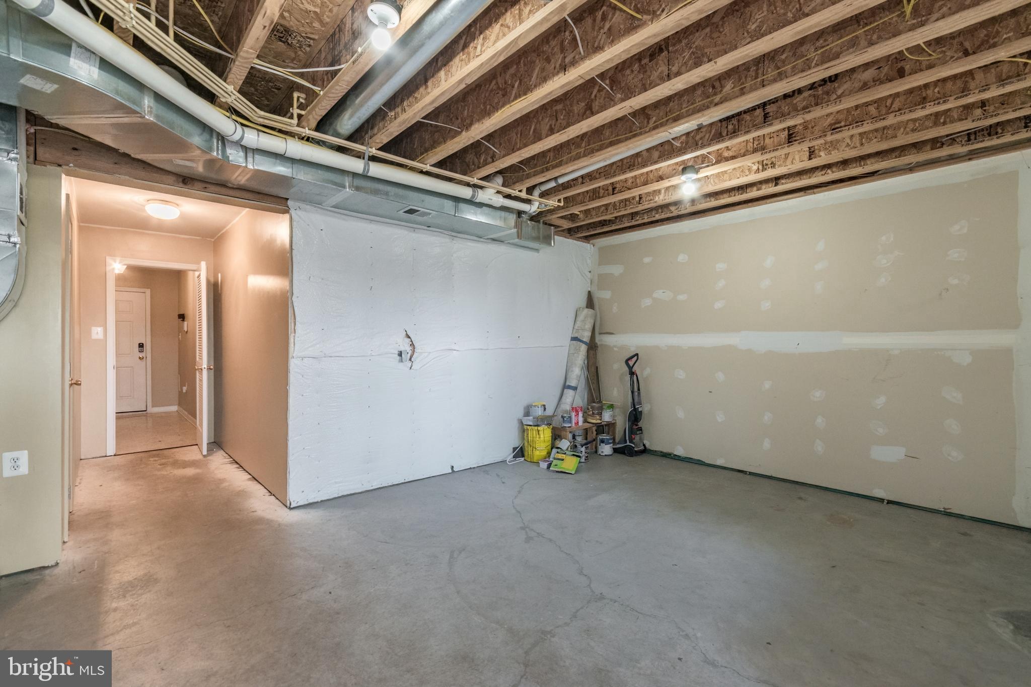 LEE'S RIDGE - Residential