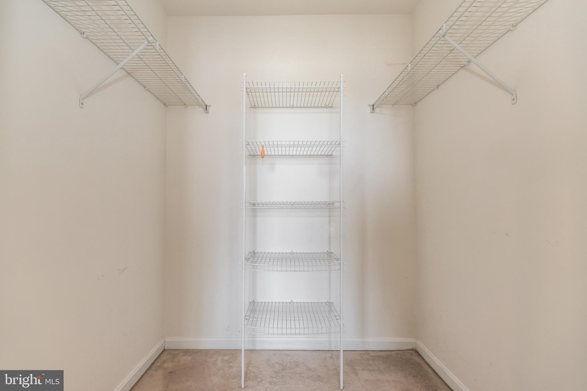 LEE'S RIDGE - Residential