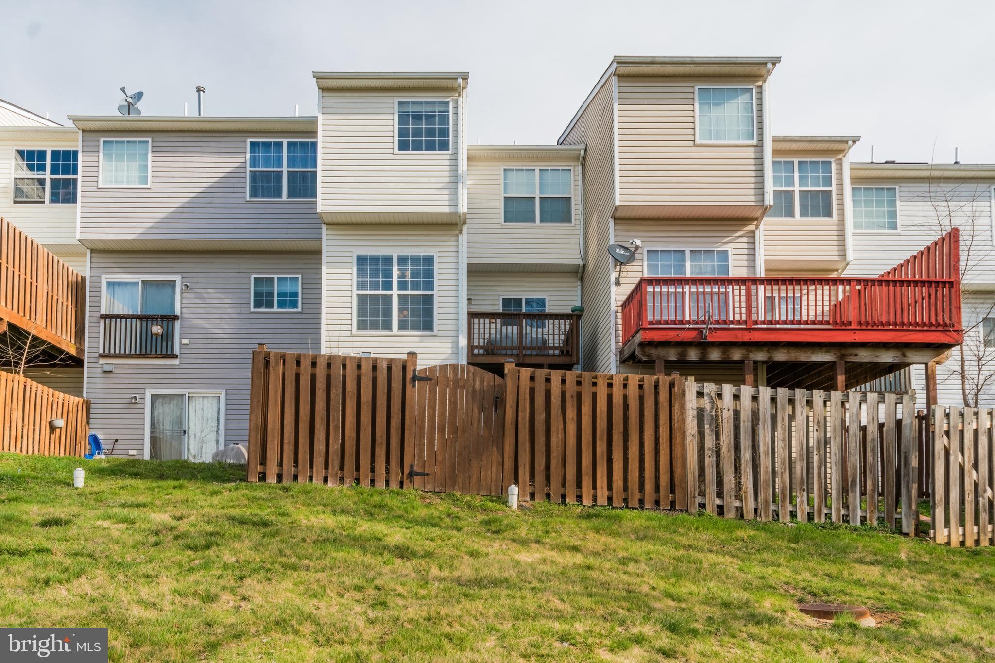 LEE'S RIDGE - Residential