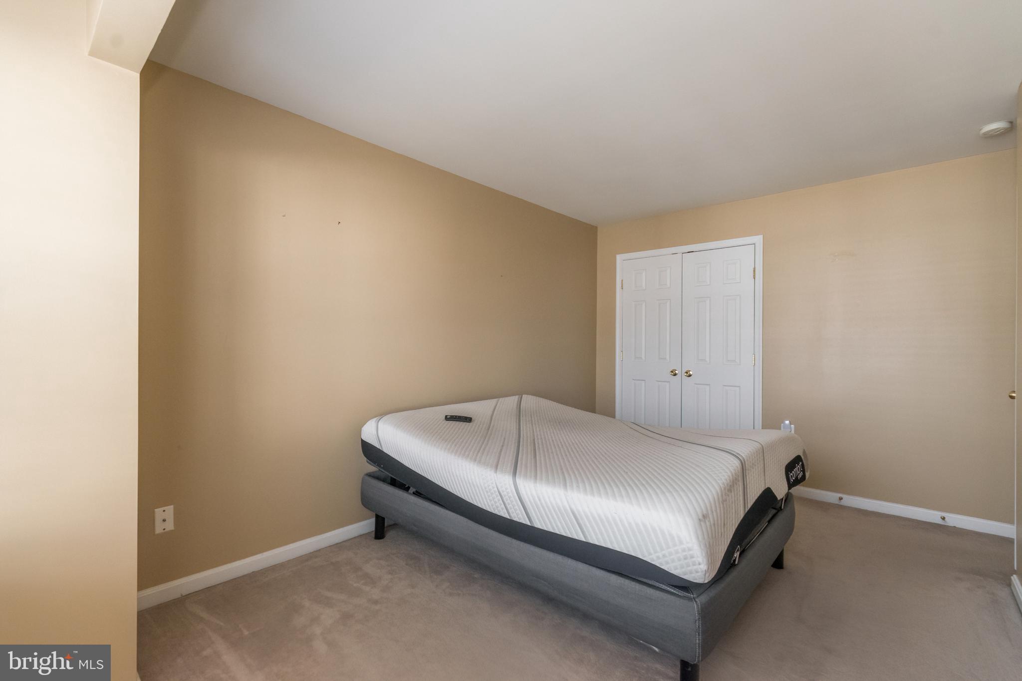 LEE'S RIDGE - Residential