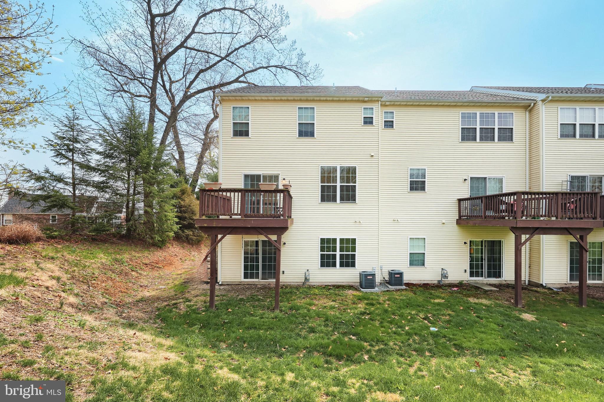 WOODCREST HILLS - Residential