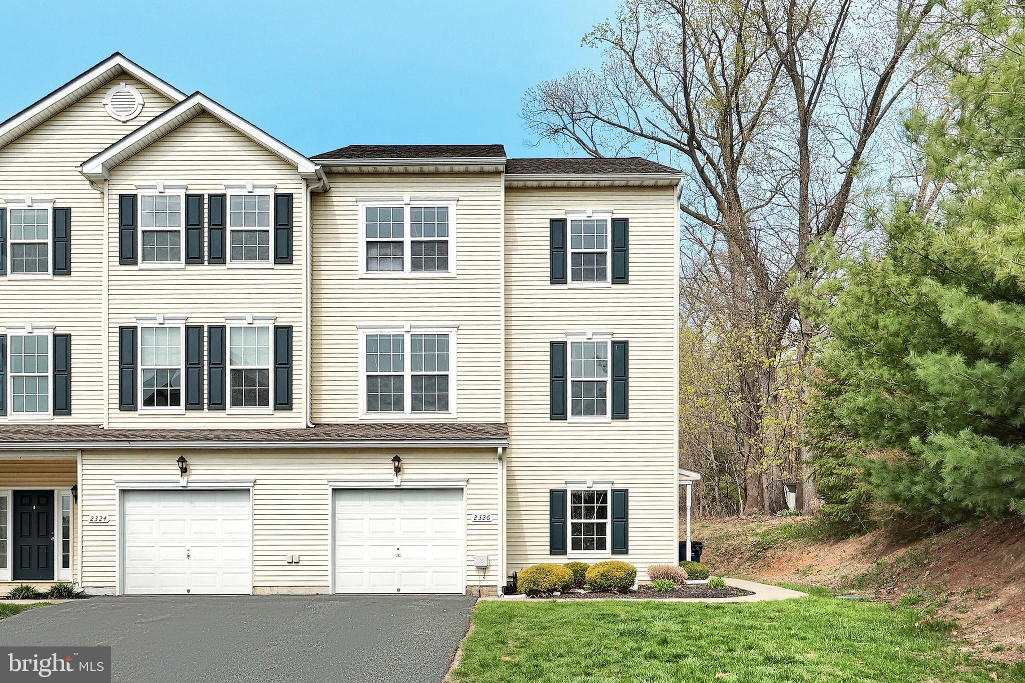 WOODCREST HILLS - Residential