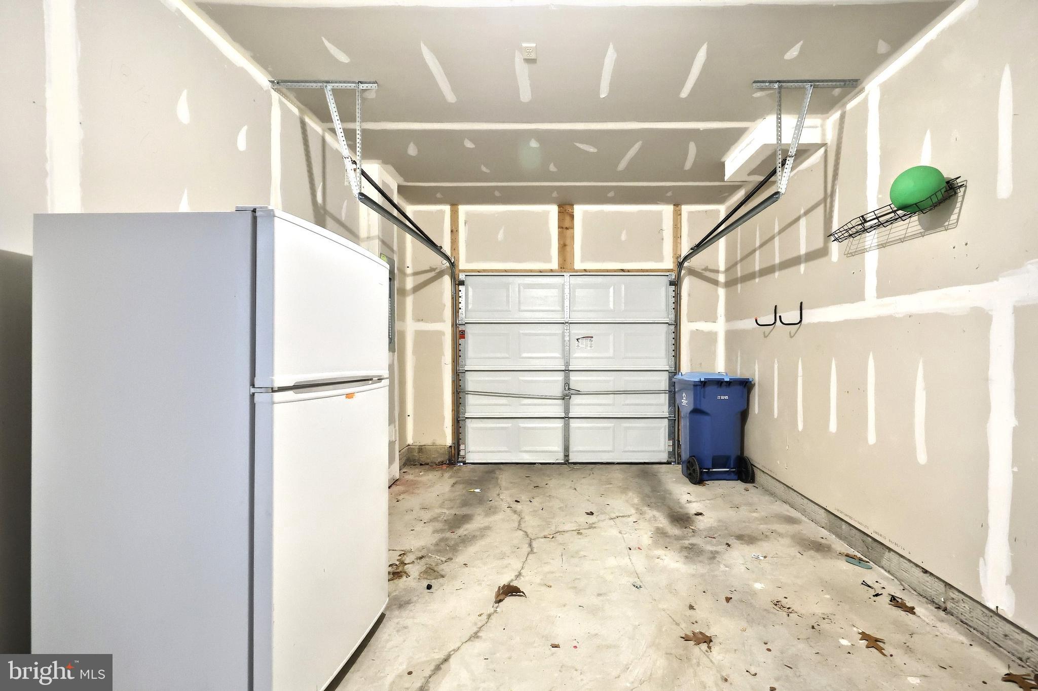 WOODCREST HILLS - Residential