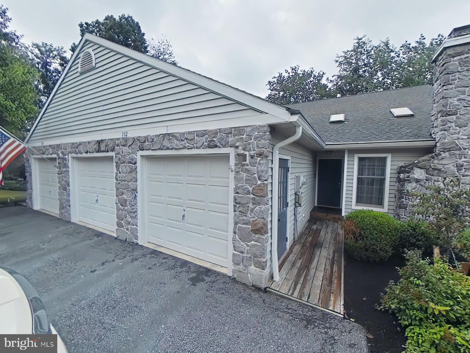 STONERIDGE - Residential