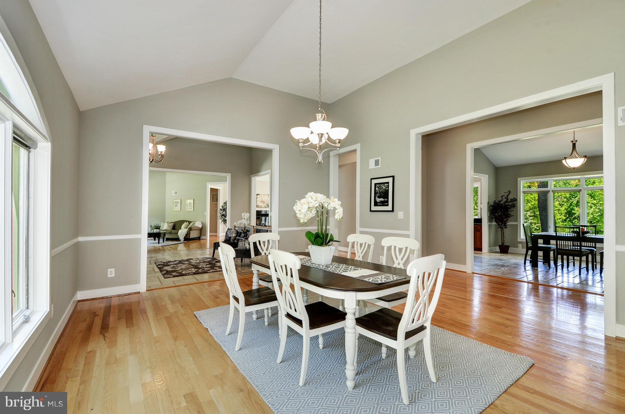 SADDLE RIDGE - Residential