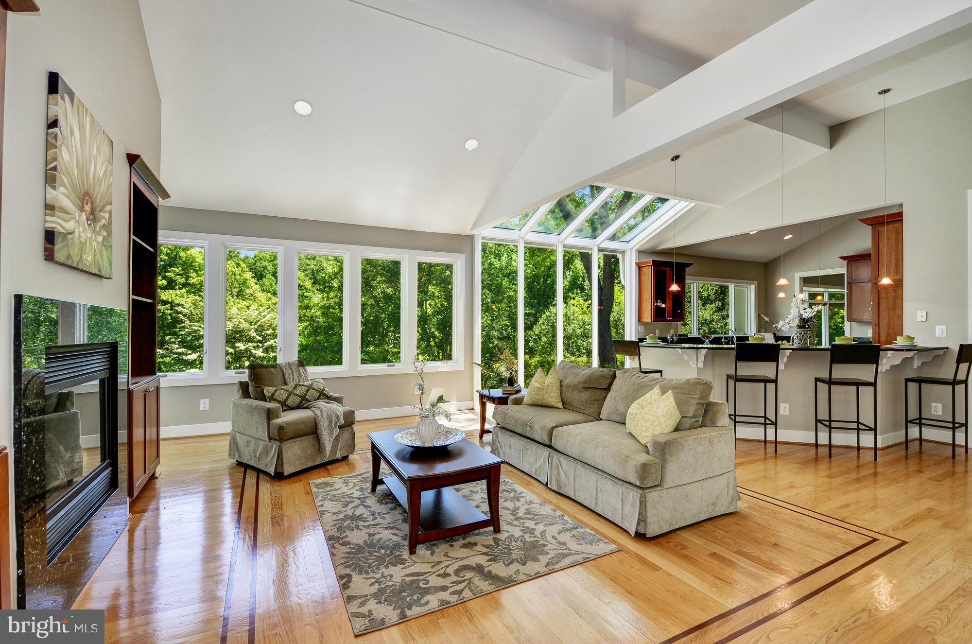 SADDLE RIDGE - Residential