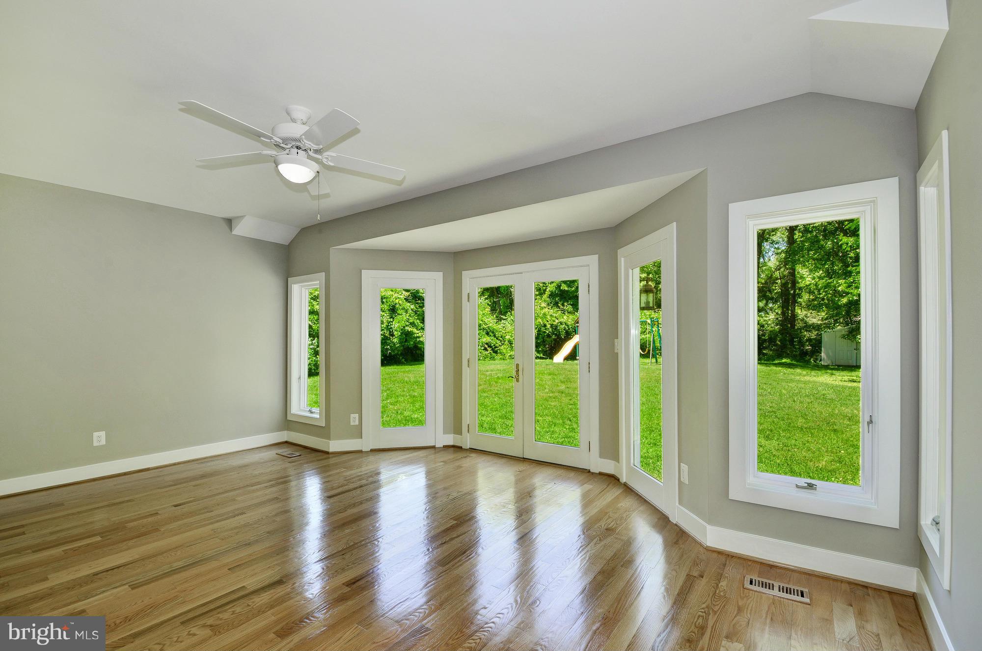 SADDLE RIDGE - Residential