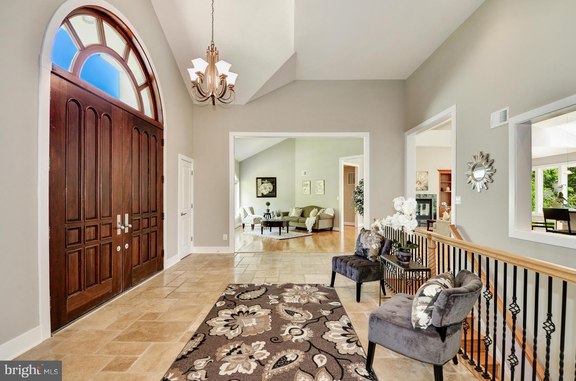 SADDLE RIDGE - Residential