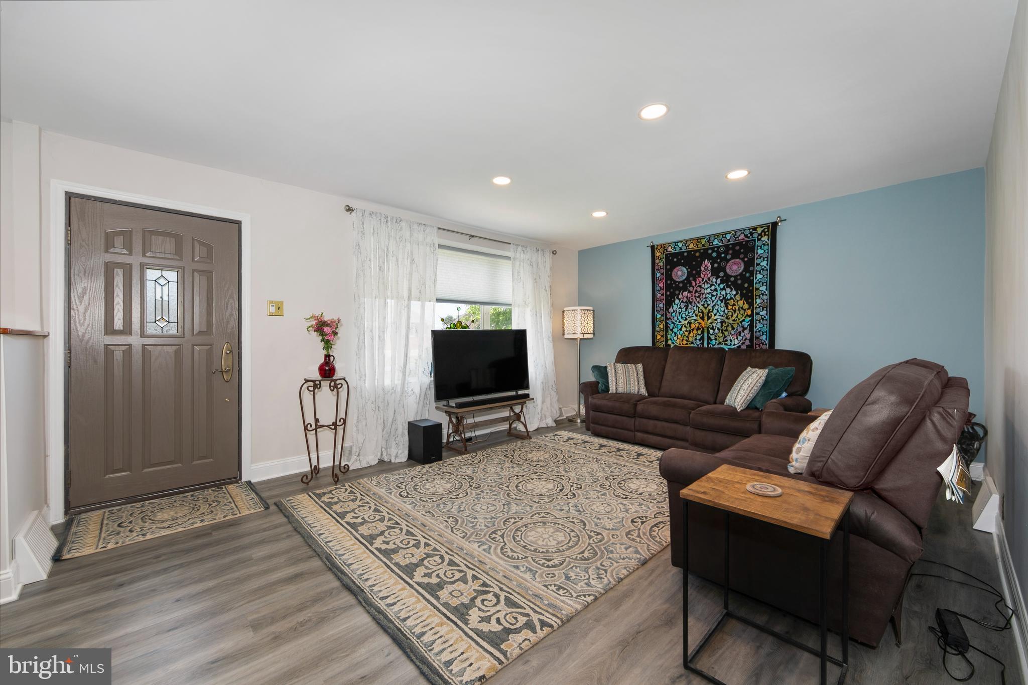 7703 LISTER STREET