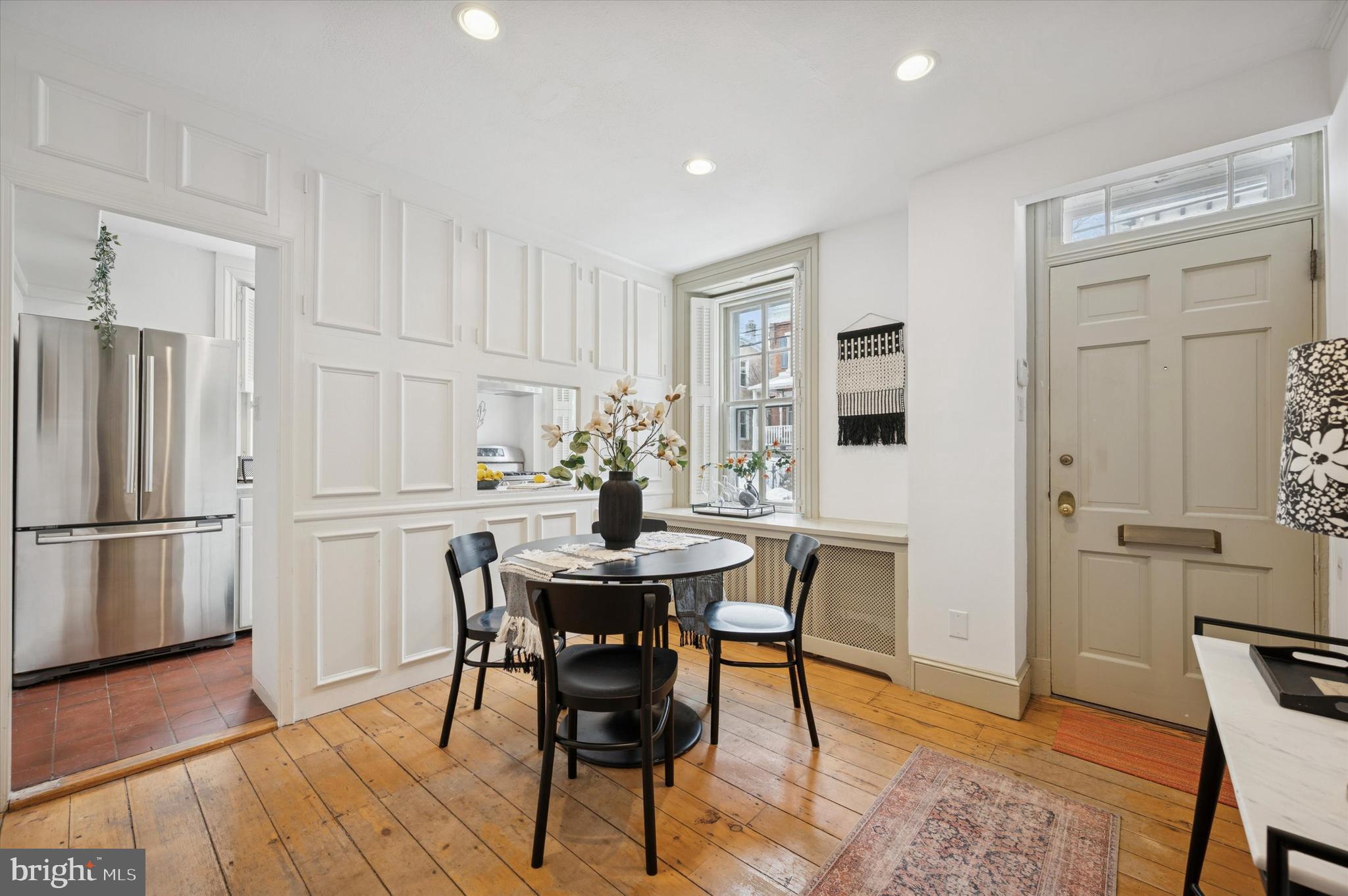 CHESTNUT HILL - Residential