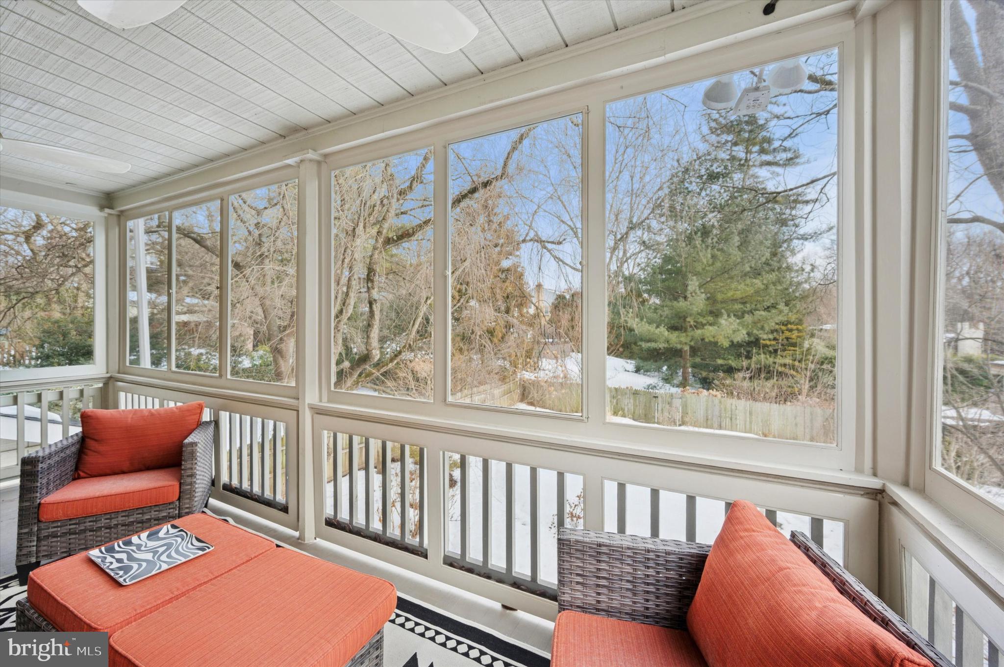 CHESTNUT HILL - Residential