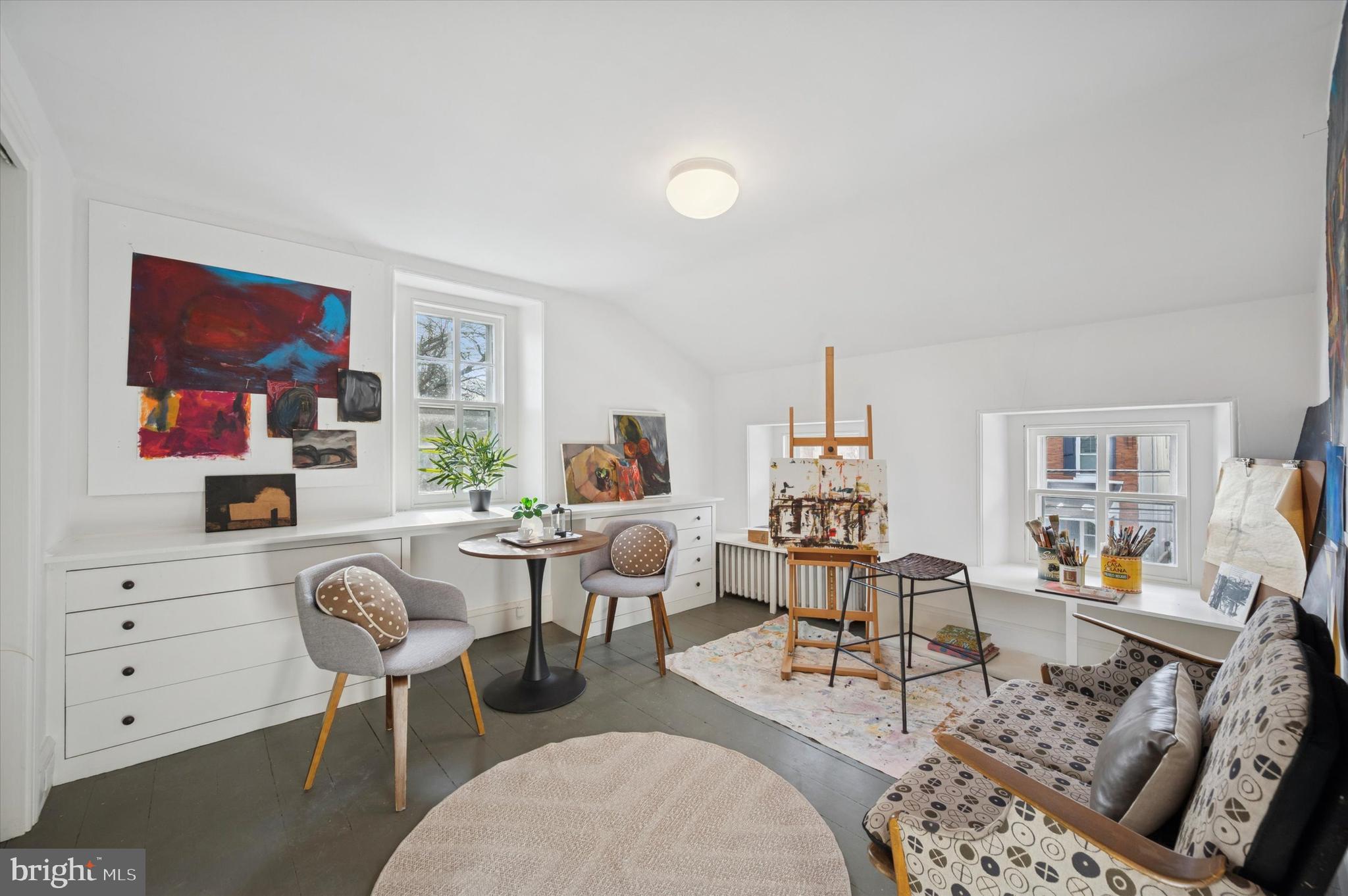 CHESTNUT HILL - Residential