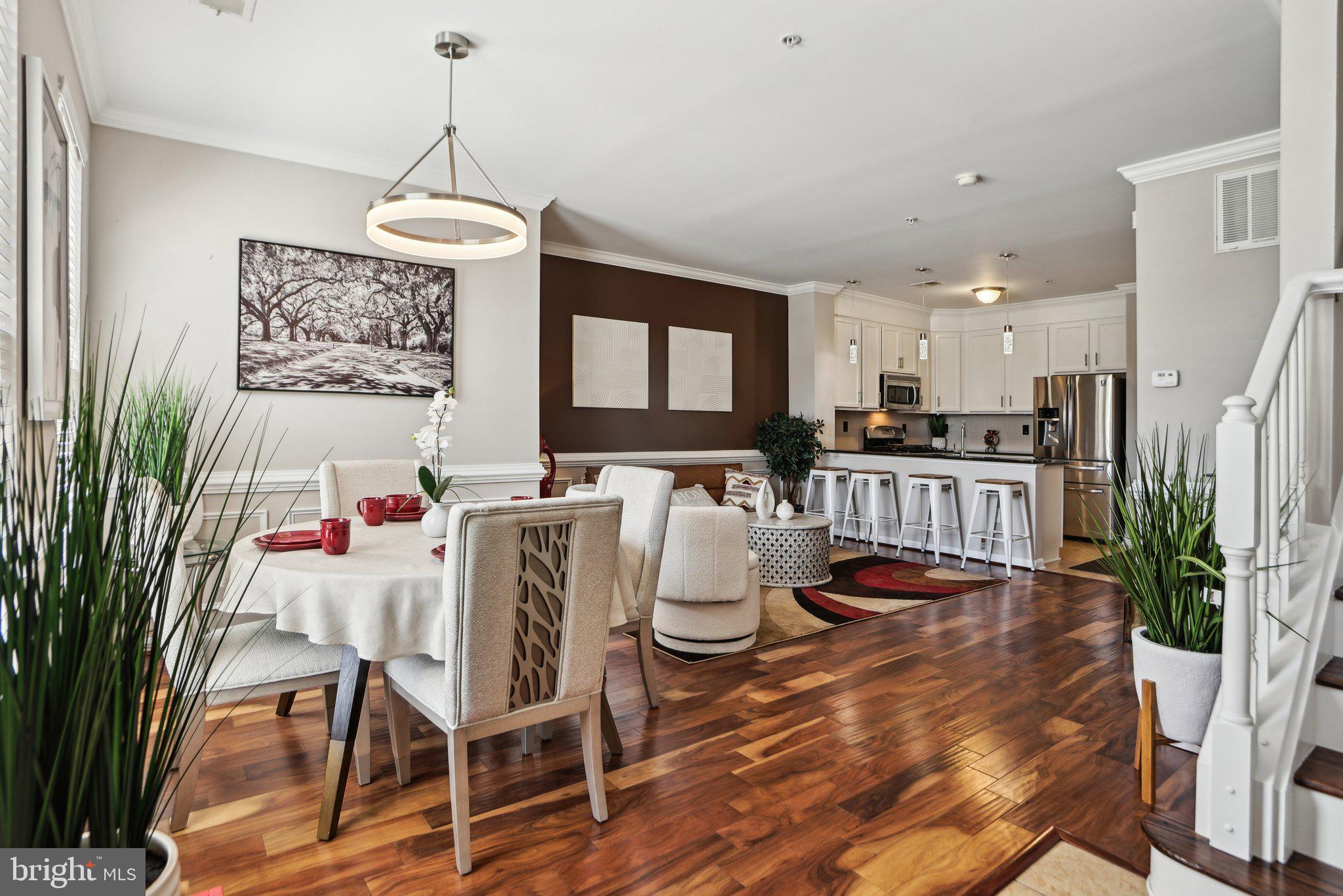 POWELLS RUN VILLAGE COND - Residential