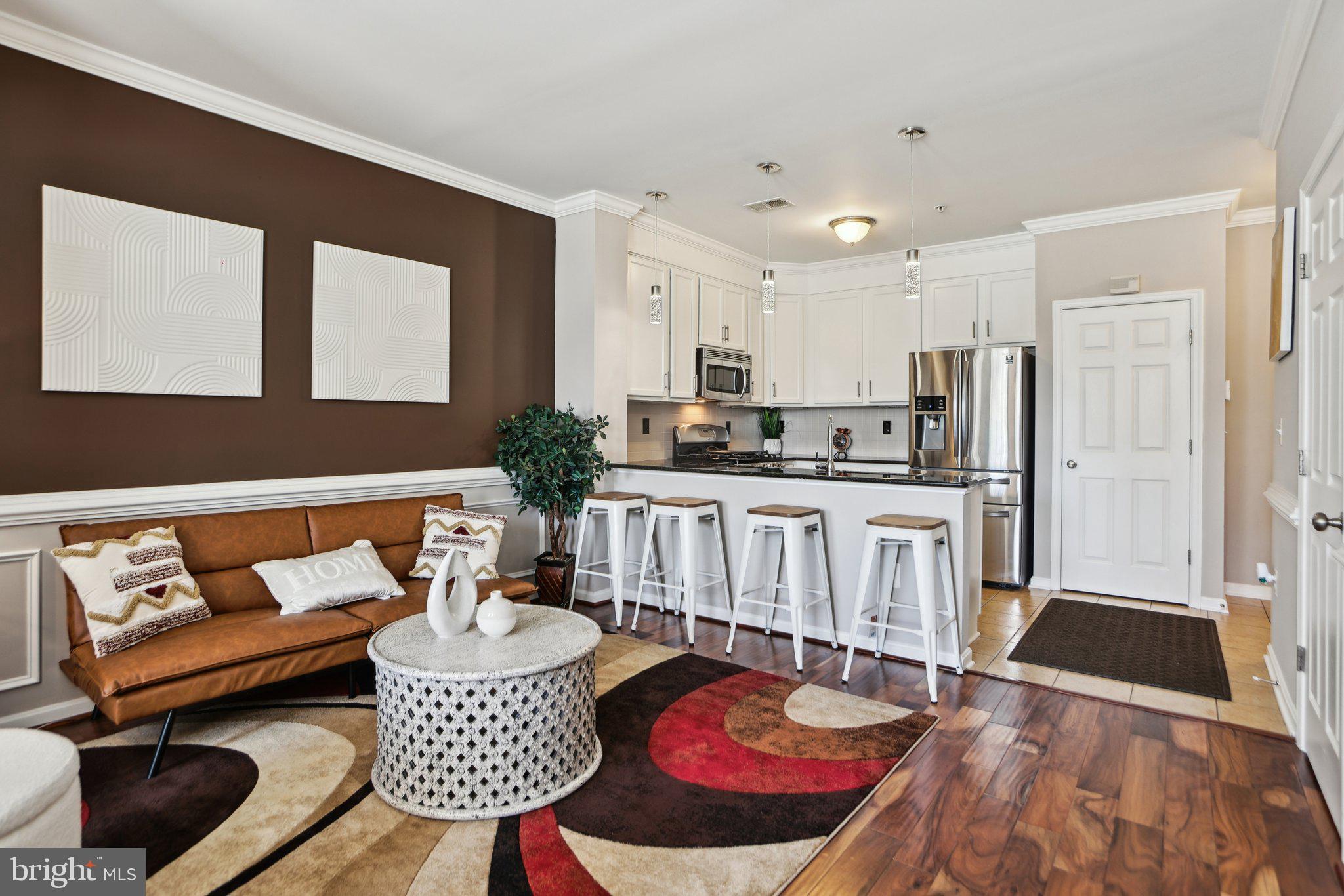 POWELLS RUN VILLAGE COND - Residential