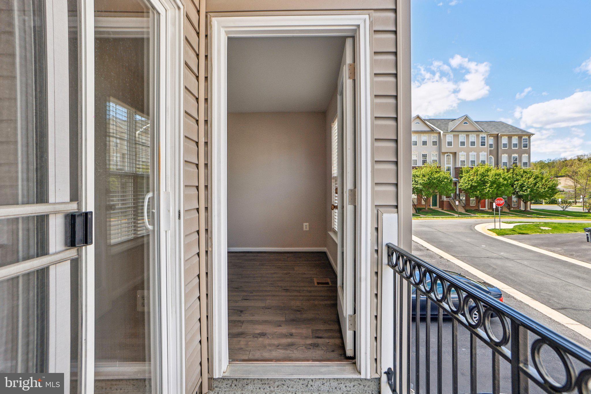 POWELLS RUN VILLAGE COND - Residential