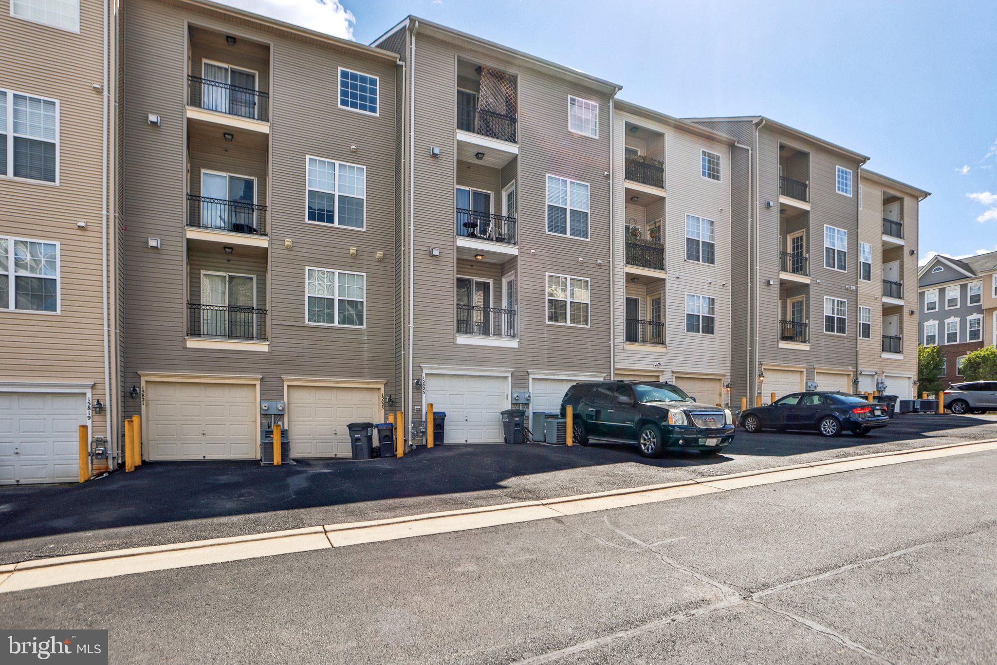 POWELLS RUN VILLAGE COND - Residential