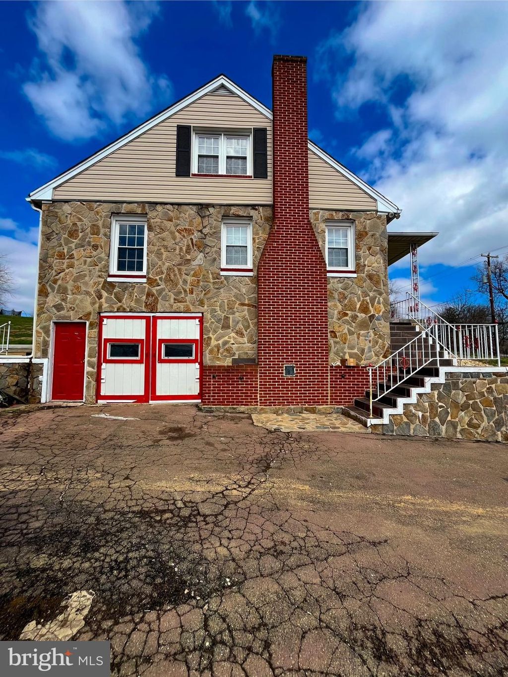 Photo of 253 N Guernsey Road, WEST GROVE, PA 19390 (MLS # PACT2120754)