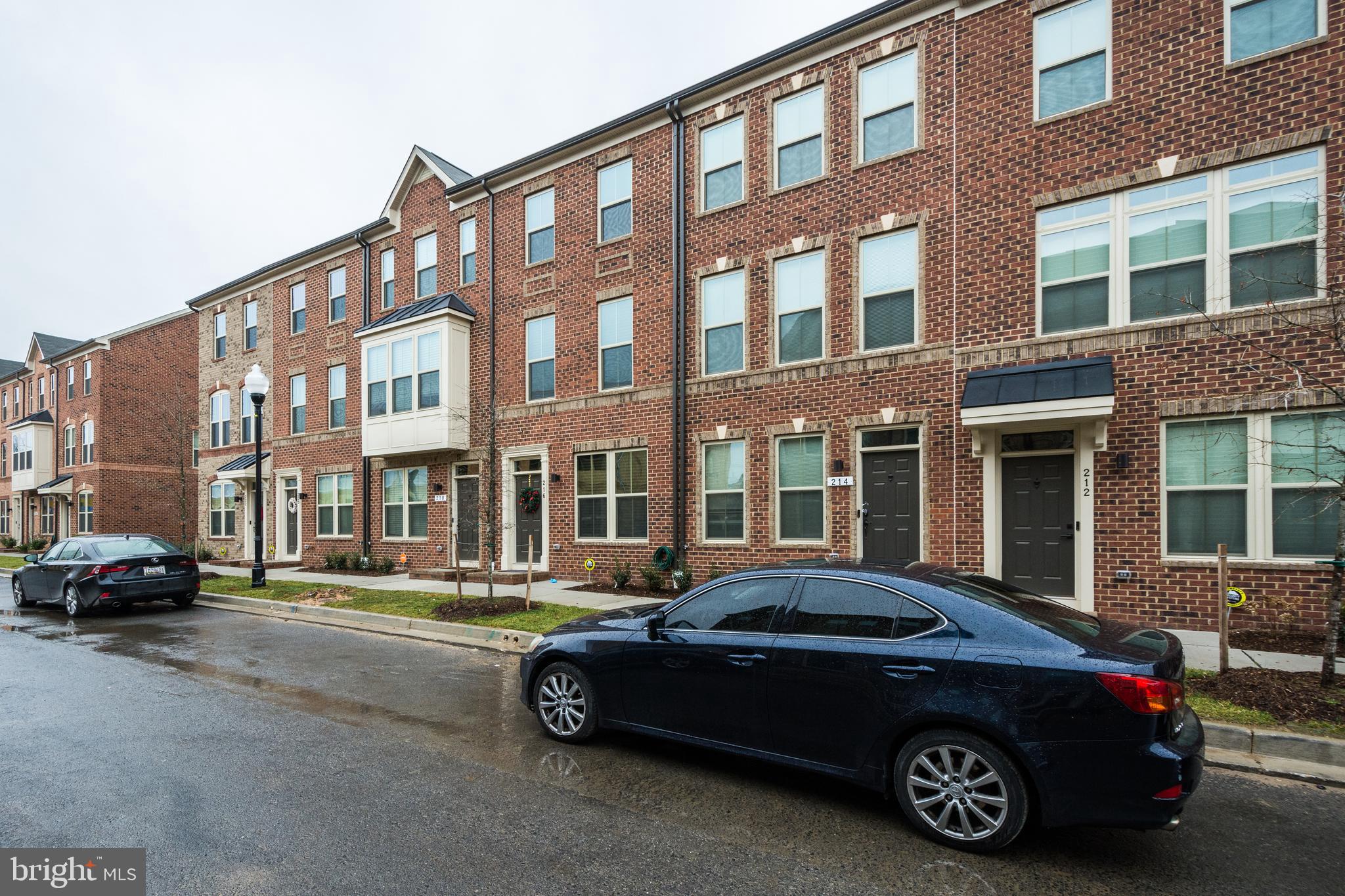 OLDHAM CROSSING - Residential Lease