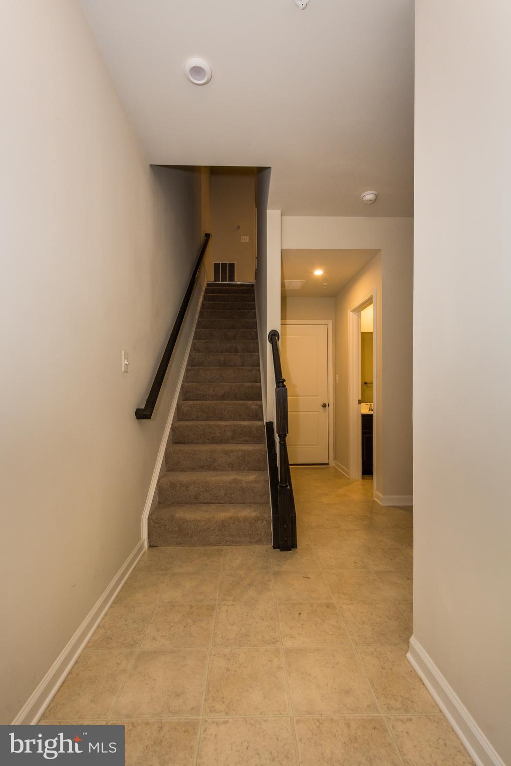 OLDHAM CROSSING - Residential Lease