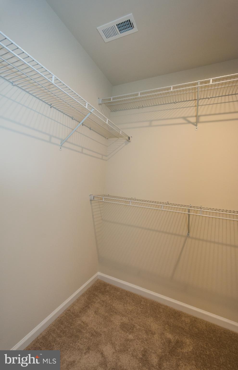 OLDHAM CROSSING - Residential Lease