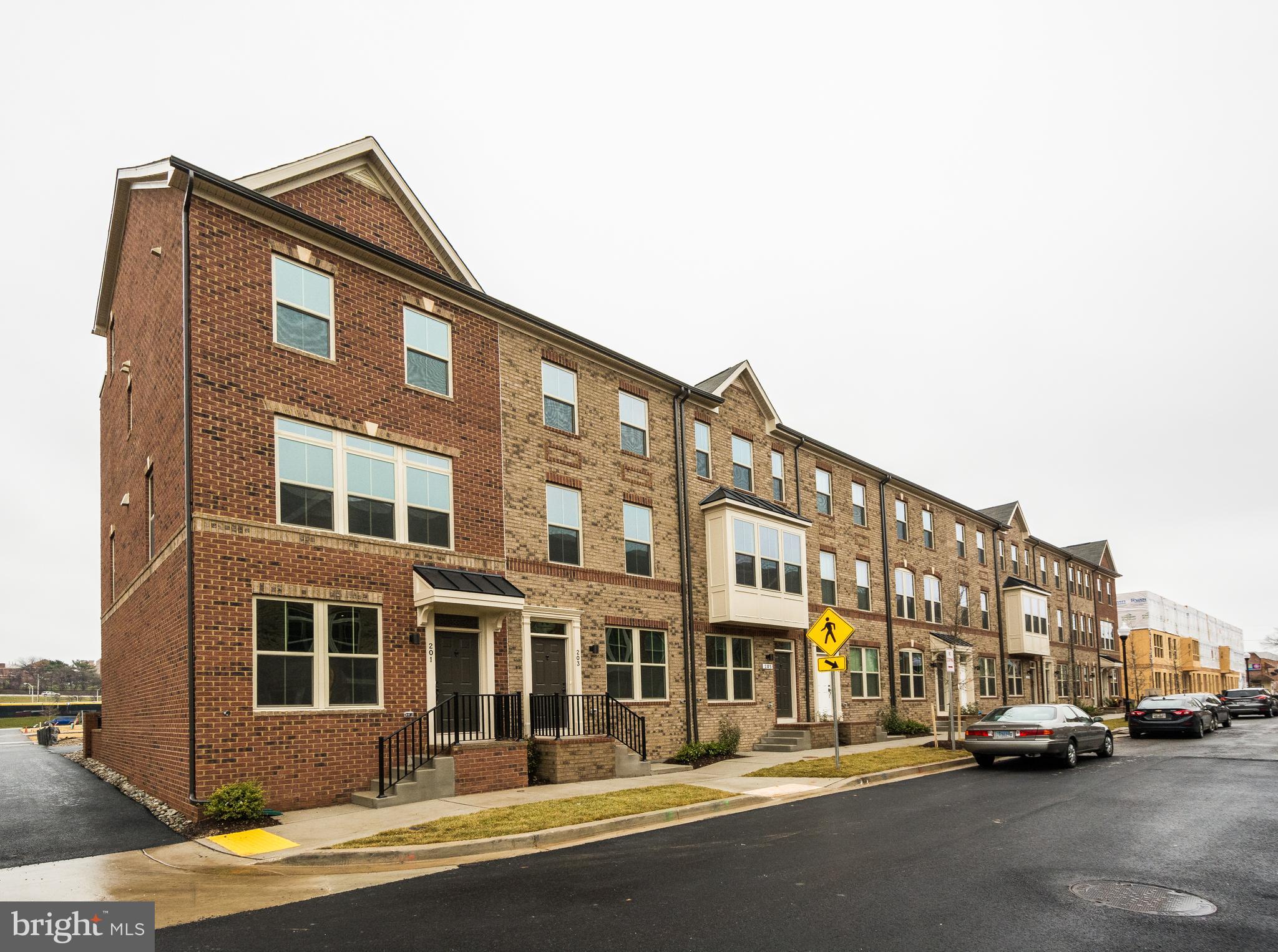 OLDHAM CROSSING - Residential Lease