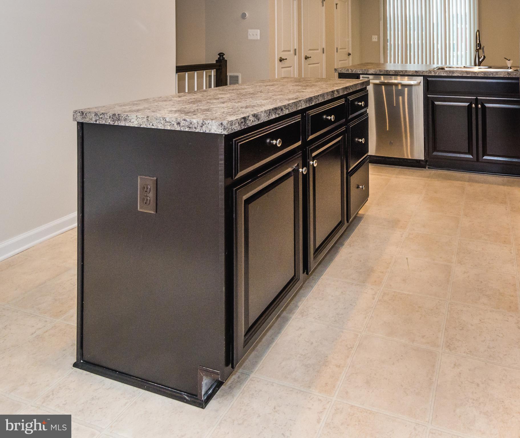 OLDHAM CROSSING - Residential Lease