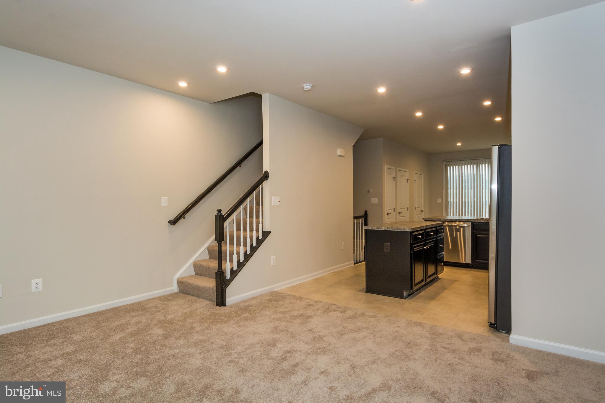 OLDHAM CROSSING - Residential Lease