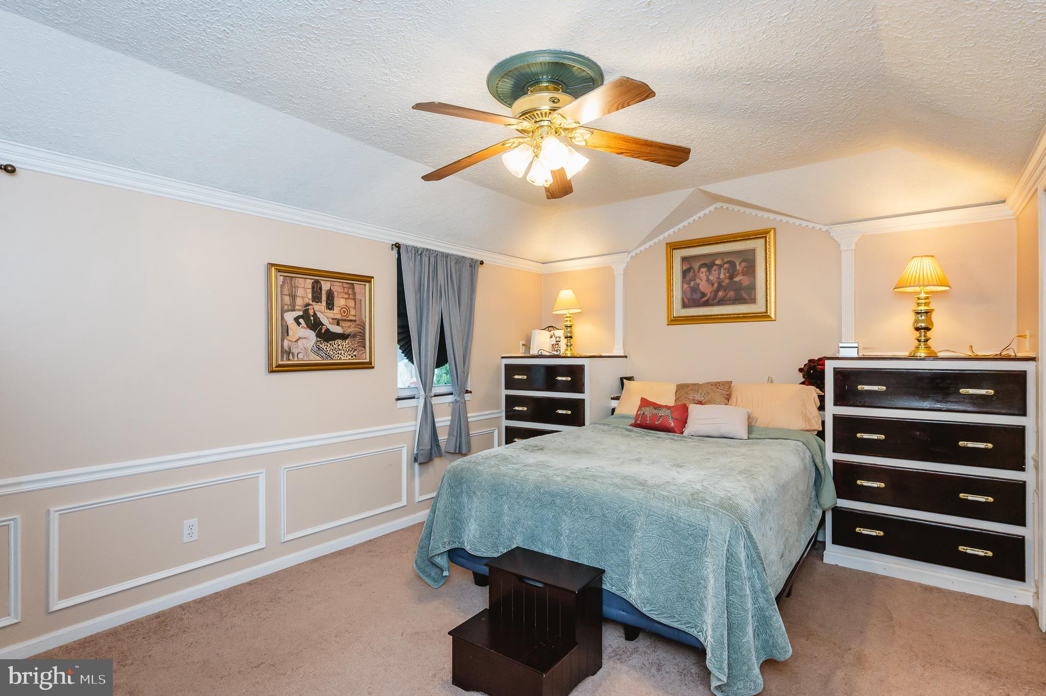 BRENTWOOD SQUARE - Residential