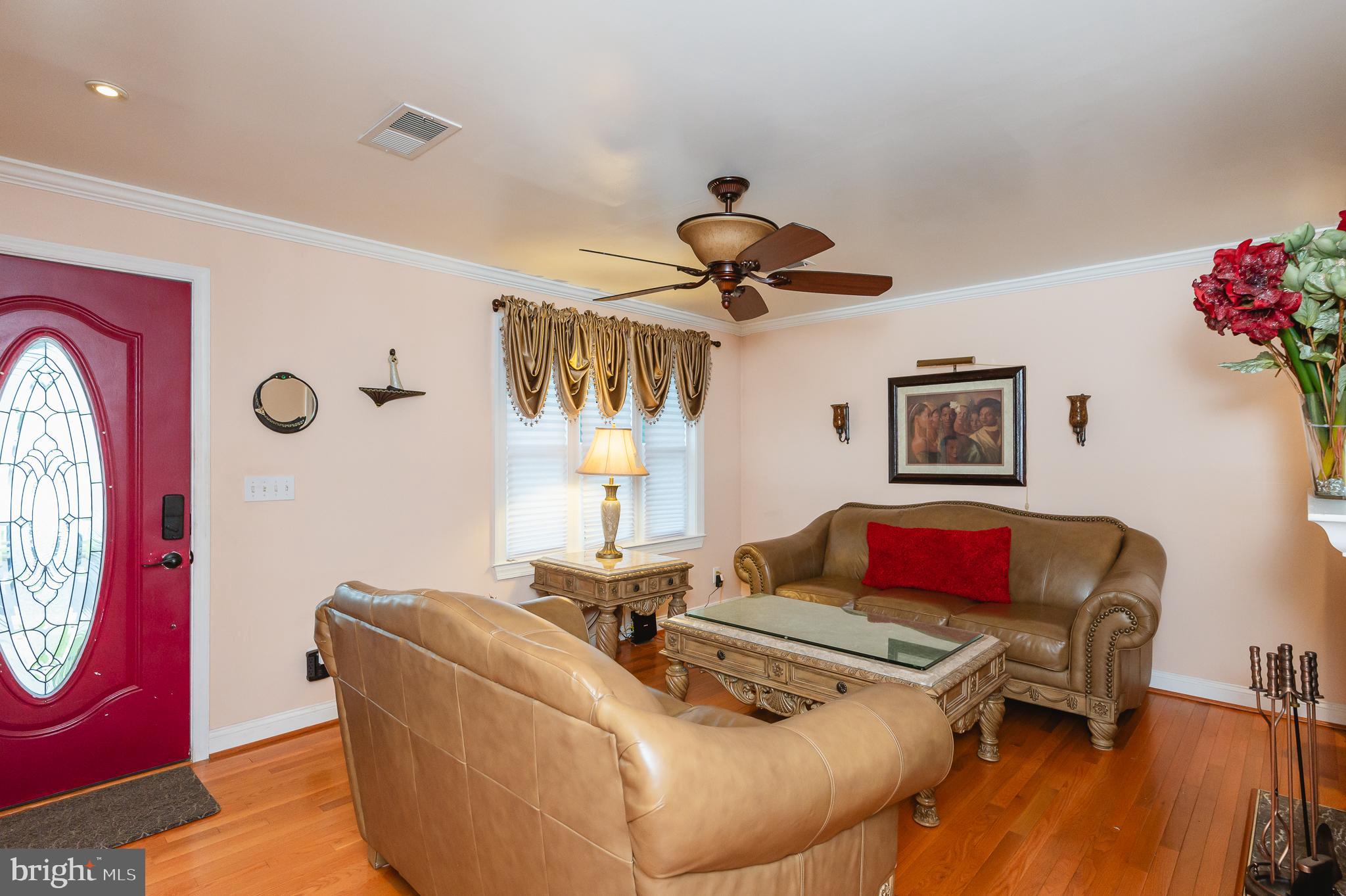 BRENTWOOD SQUARE - Residential