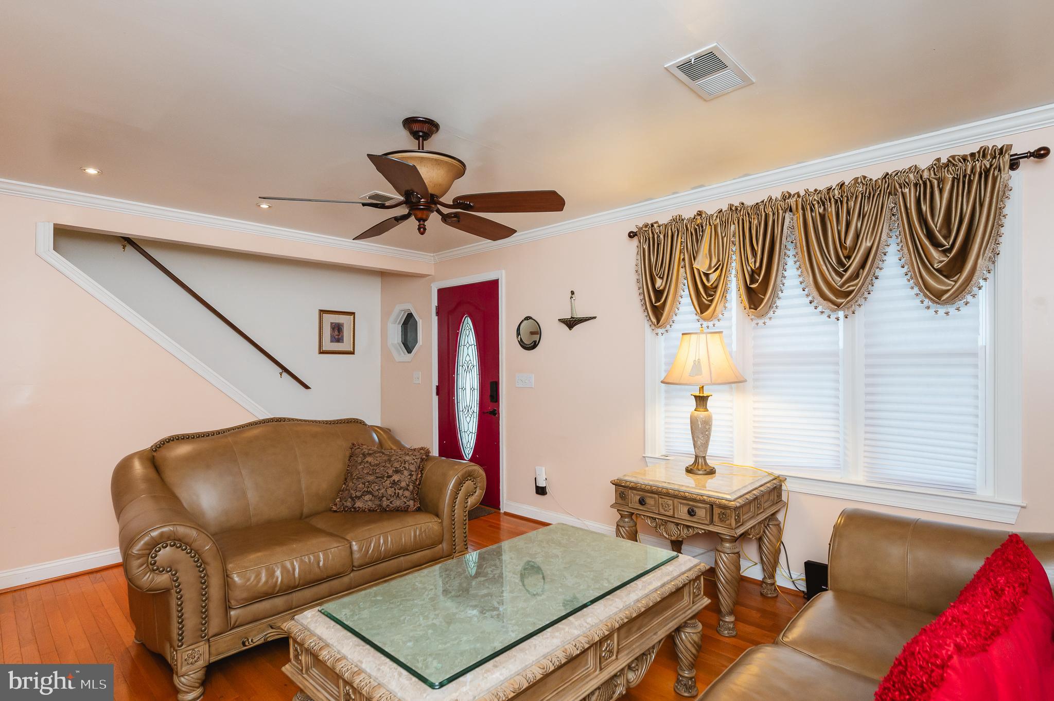 BRENTWOOD SQUARE - Residential