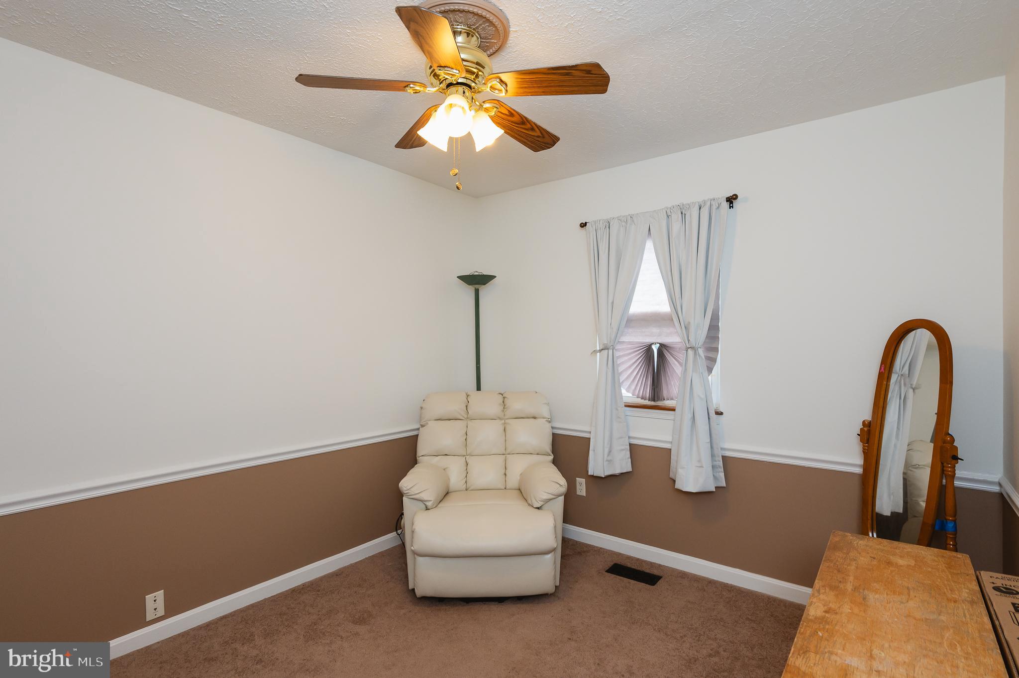 BRENTWOOD SQUARE - Residential