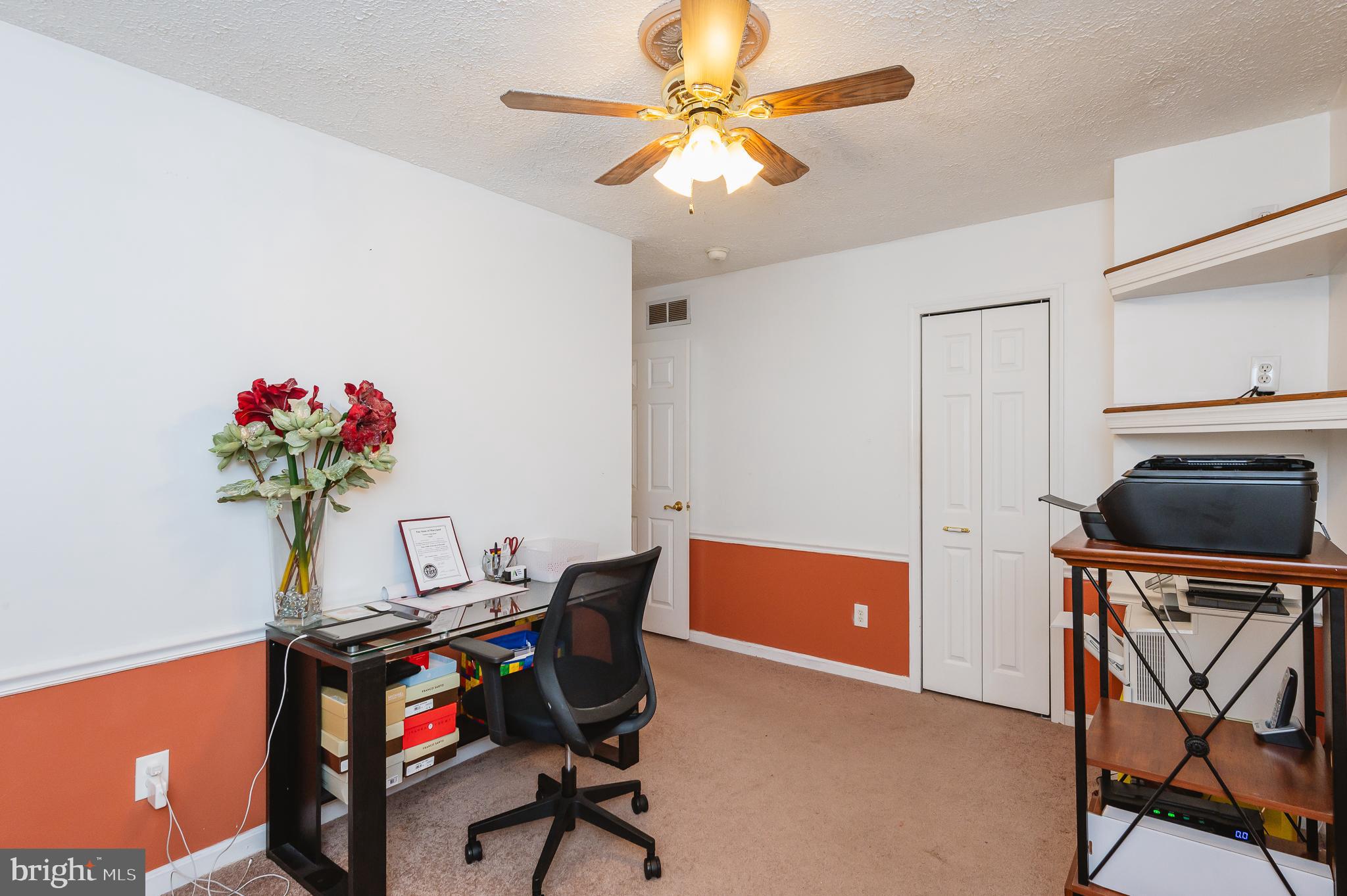 BRENTWOOD SQUARE - Residential