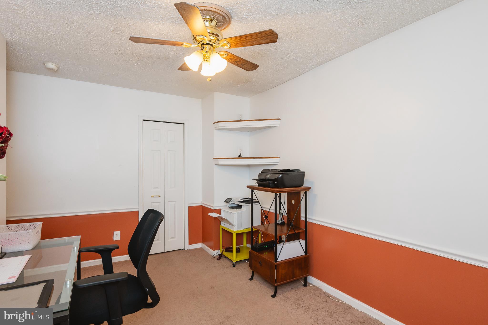 BRENTWOOD SQUARE - Residential