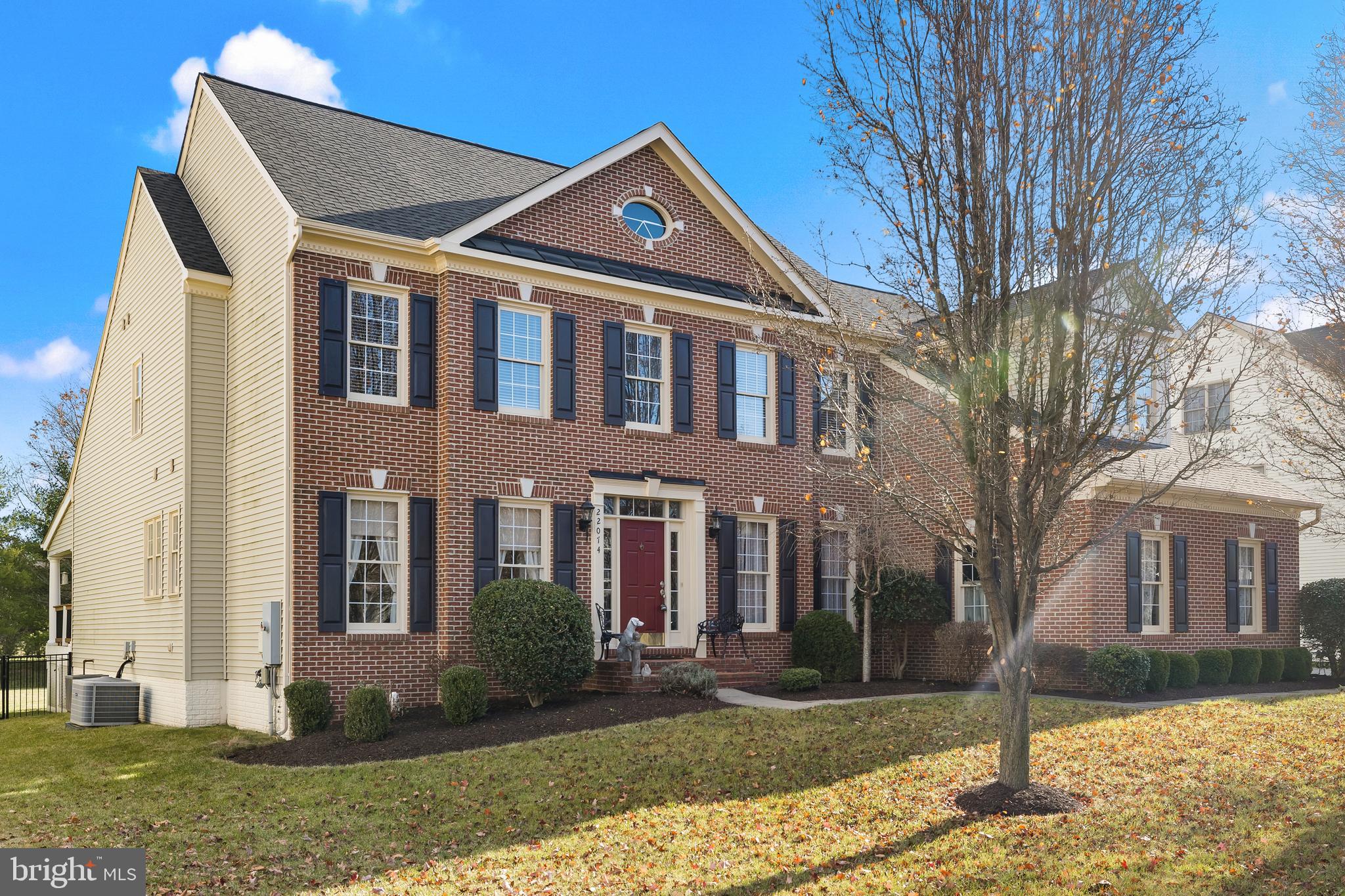 VILLAGE OF WAXPOOL - Residential