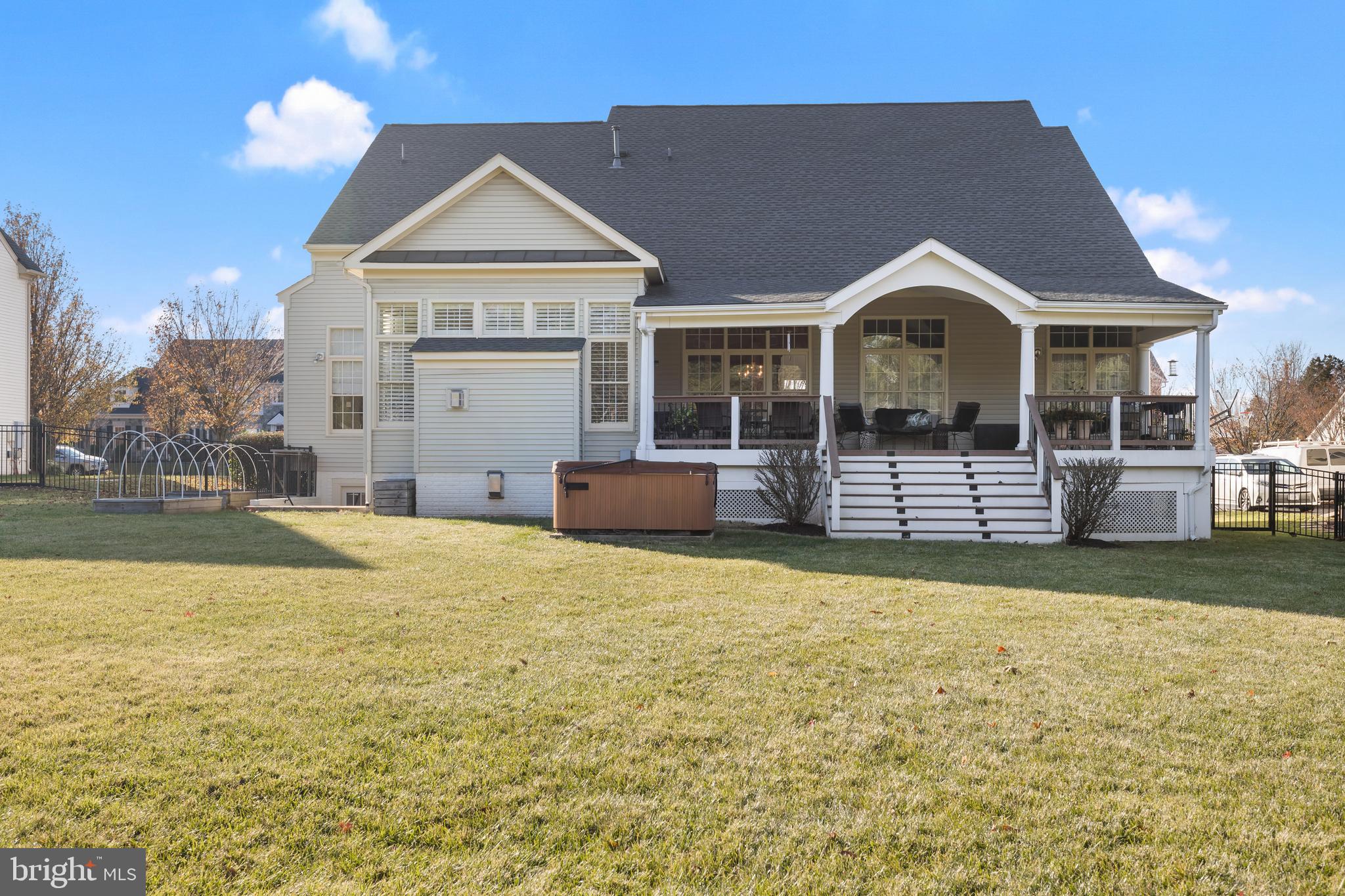 VILLAGE OF WAXPOOL - Residential